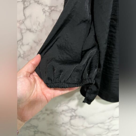 VINCE CAMUTO Three-Quarter Puff Sleeve Top Size S - Picture 3 of 11